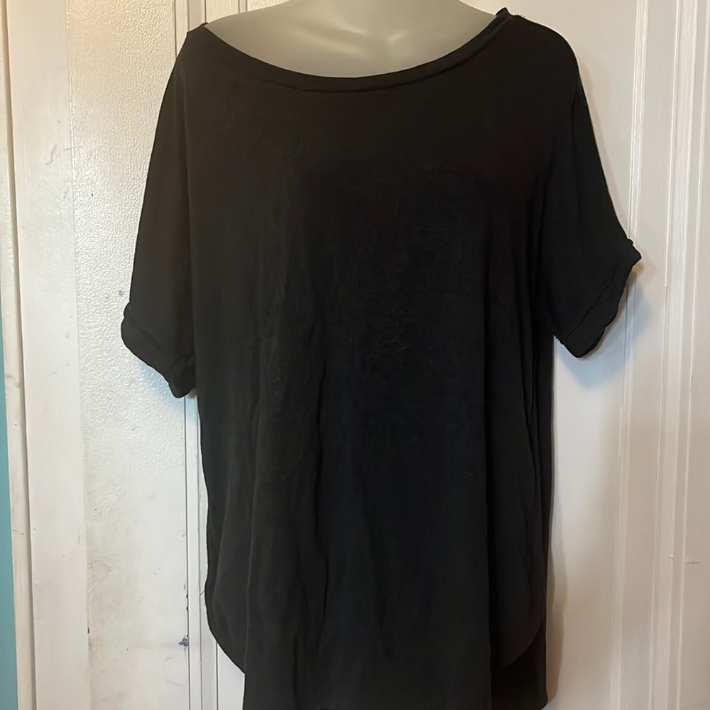 Matty M Dark Gray Black Woman’s Top XL